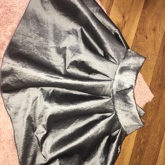 Skirt super cute on its just not my style - Picture 3 of 3